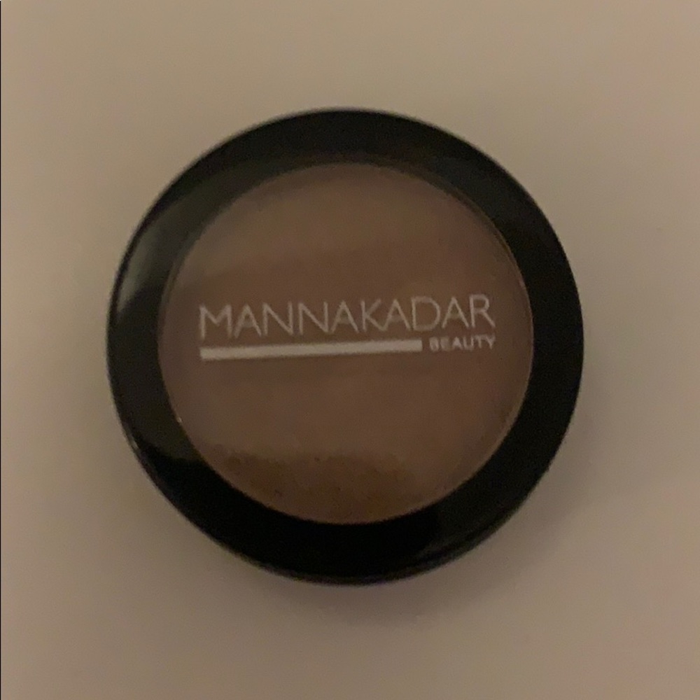 Manna Kadar Beauty Eyeshadow